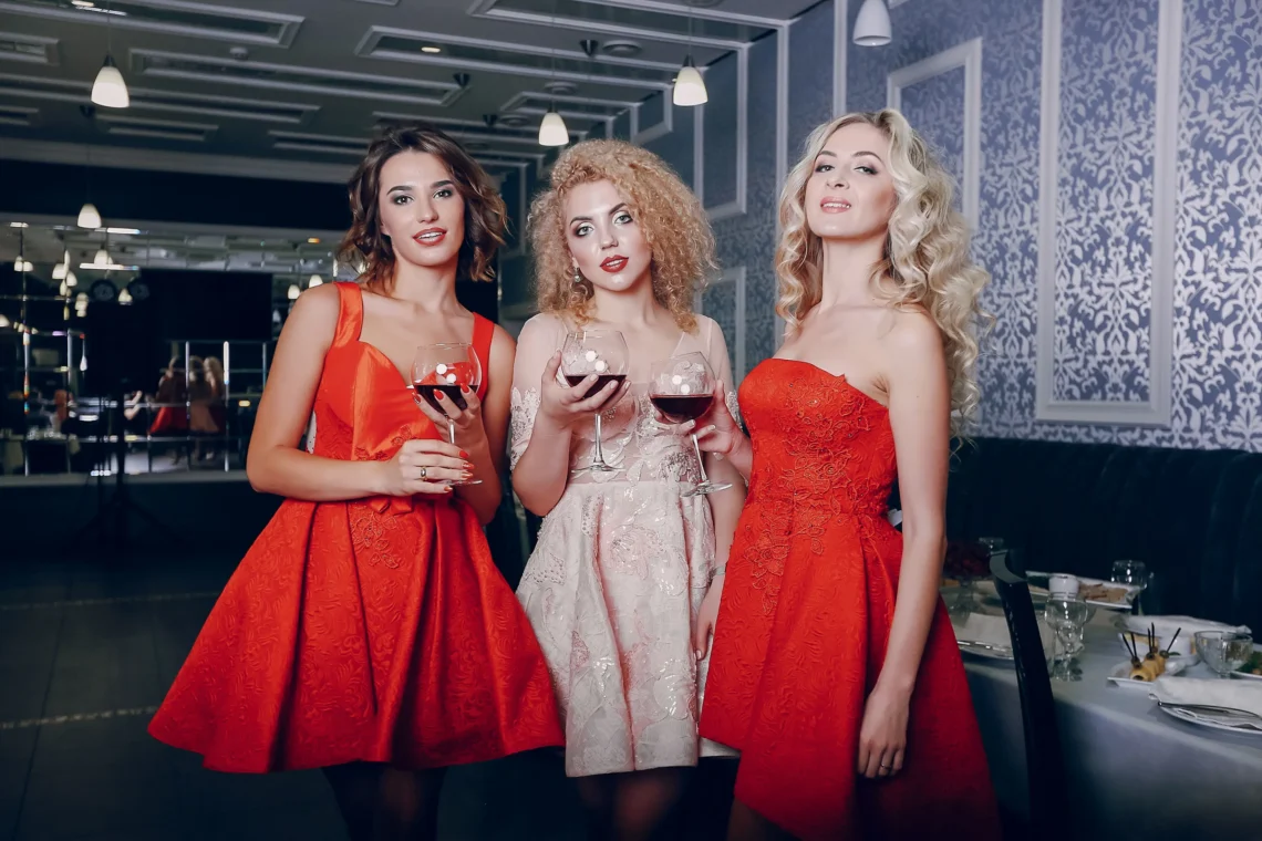 evening dress for big tummy